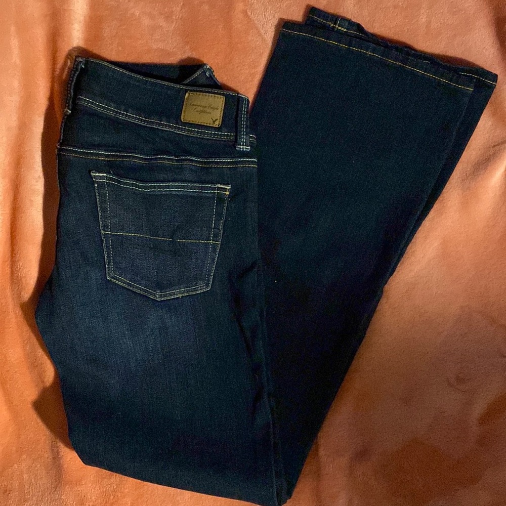 American Eagle blue jeans.